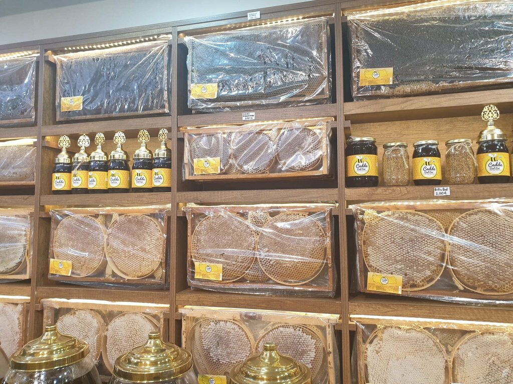 Honey and beekeeping Cadde Honey House, Istanbul, photo