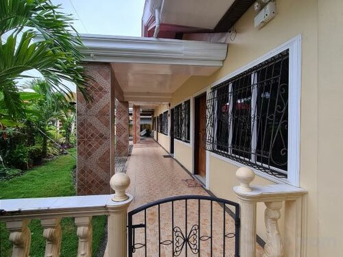 Гостиница La-Familia Guest House в Провинции Сикихор