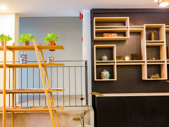 Фото Bishop Hotel