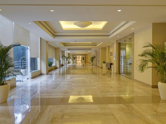 Фото Radisson Blu Bengaluru Outer Ring Road