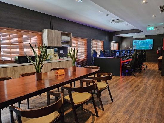 Фото Arena eSports Hotel at Bugis Village