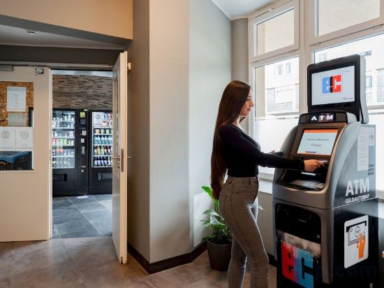 Фото a&o Köln Dom