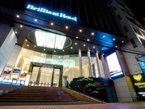 Внешний вид отеля Brilliant Hotel в Дананге, фото 1