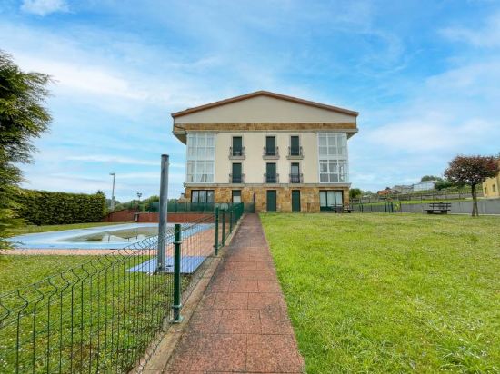 Фото Apartamentos Barreiros 3000