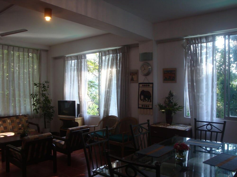 Фото Days Inn Kandy