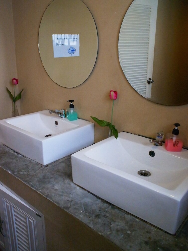 Фото Vx The Fifty - Hostel