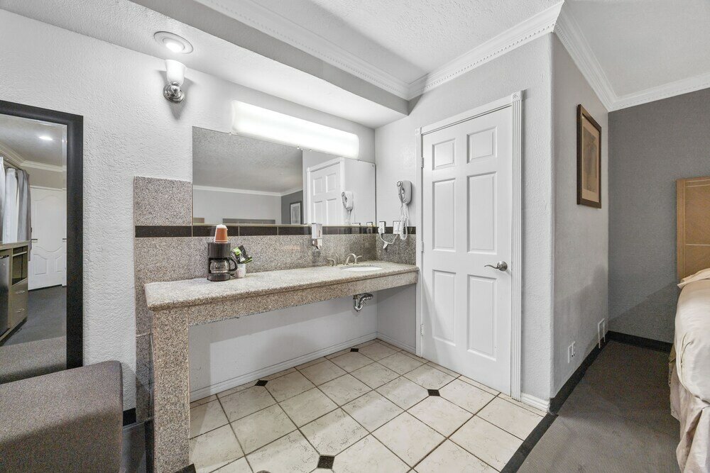 Фото Americas Best Value Inn Milpitas Silicon Valley