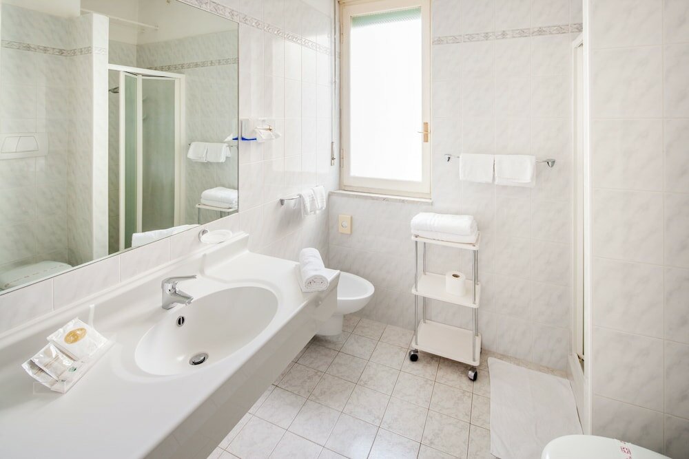 Фото Hotel Centrale Curtis