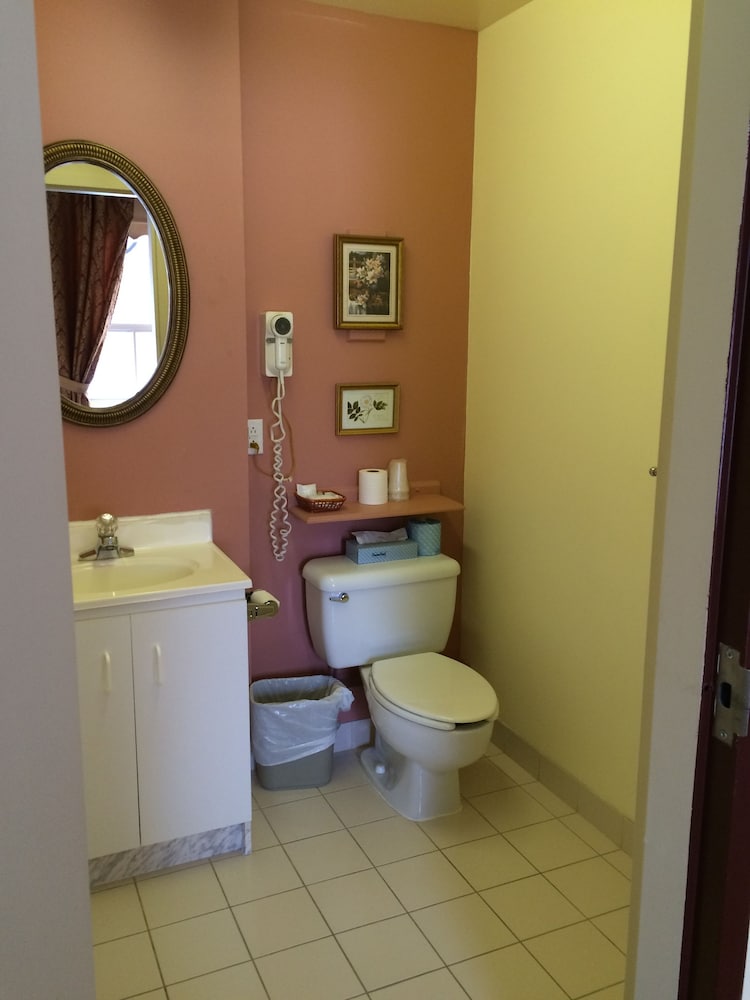 Фото Auberge Montebello