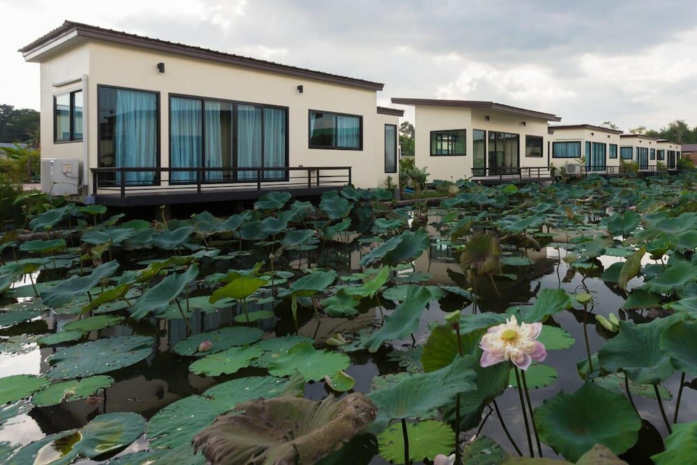 Фото Bua Tara Resort