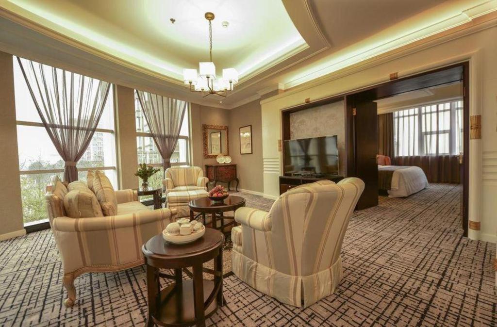 Фото Green Westdon Hotel