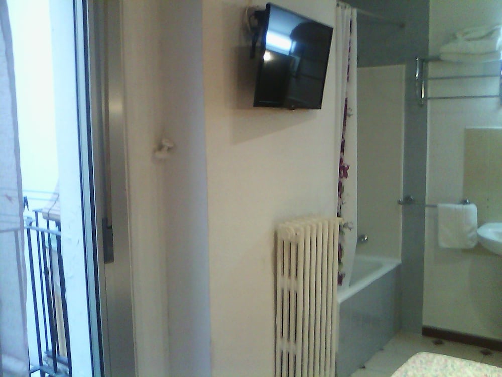 Фото Hostal Central