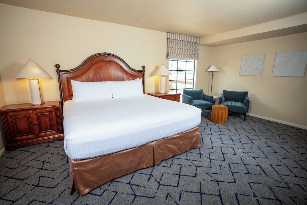 Фото The Scottsdale Plaza Resort & Villas