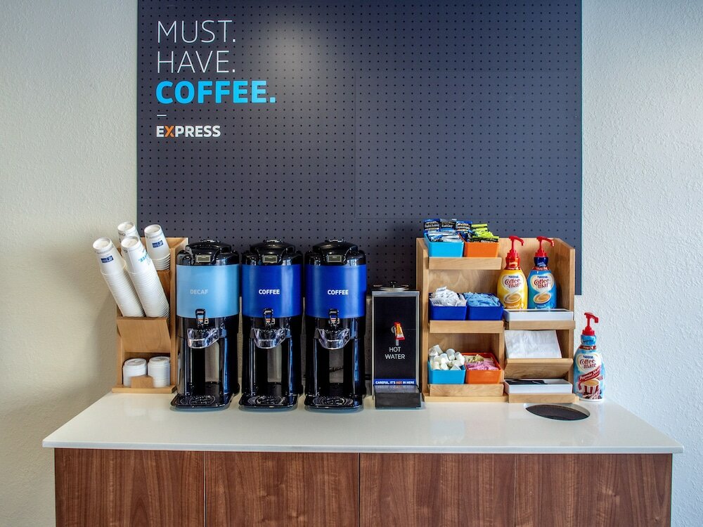 Фото Holiday Inn Express & Suites Oklahoma City Airport, an Ihg Hotel