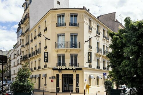 Внешний вид отеля Charlemagne в Нёйи-сюр-Сене, фото 1