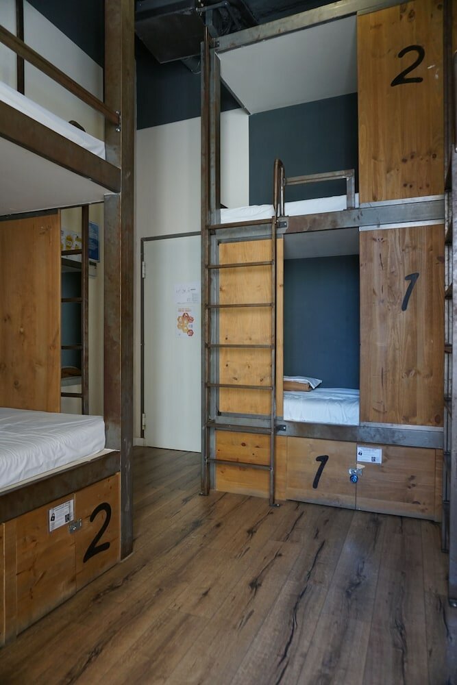 Фото Black Swan Hostel Sevilla