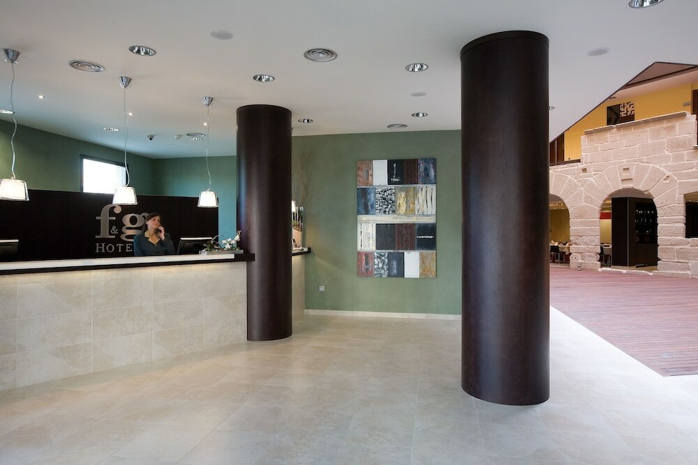 Фото F&g Logroño Hotel
