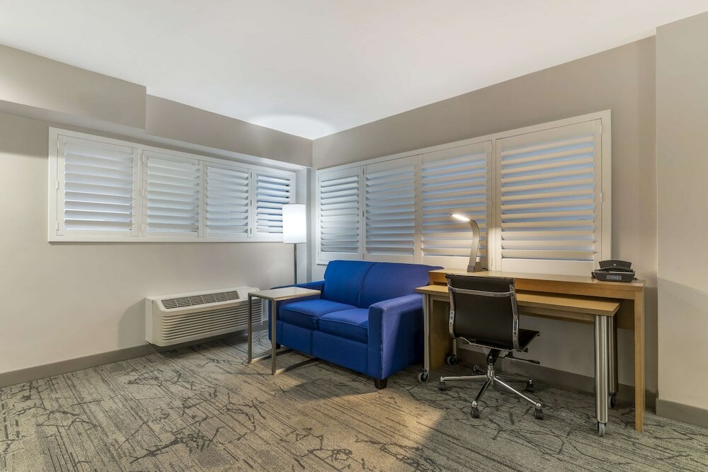 Фото Best Western Red Coach Inn