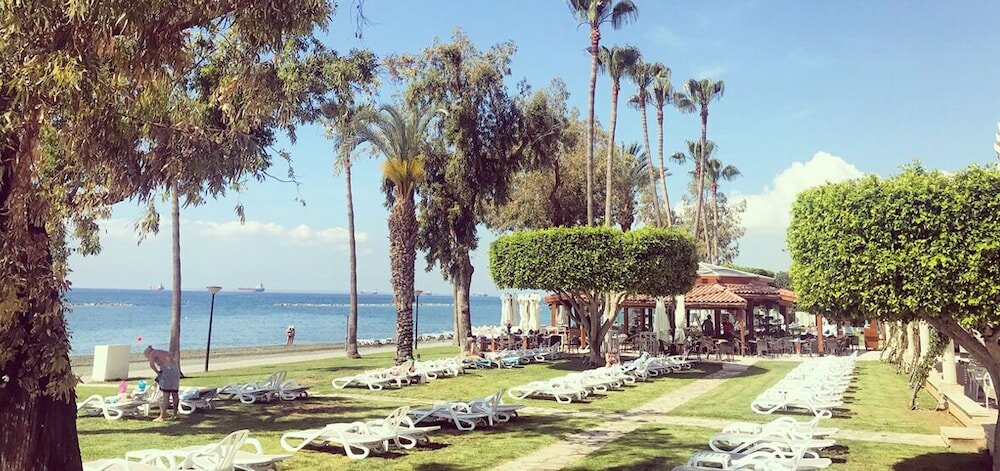 Фото Poseidonia Beach Hotel