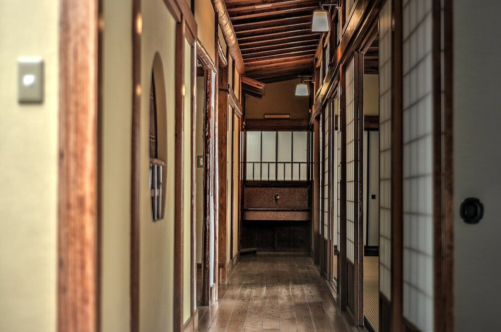 Фото Historical Ryokan Hostel K's House Ito Onsen