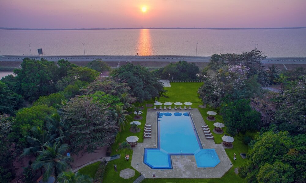 Фото The Gateway Hotel Airport Garden