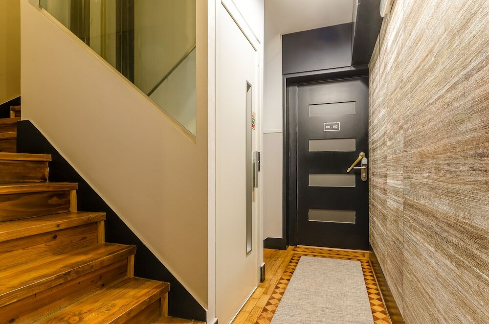 Фото Lx51 Studios & Suites Lisbon Center