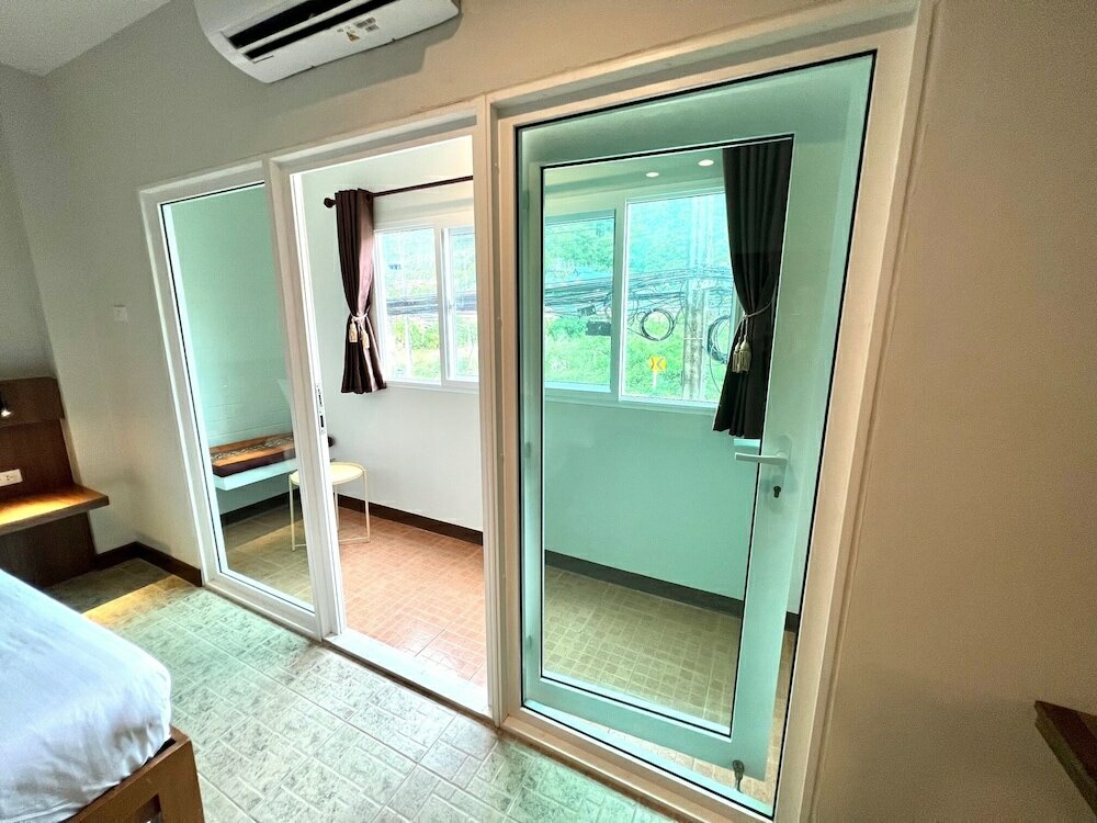 Фото My Friends's House 2