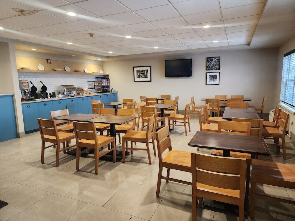 Фото Country Inn & Suites by Radisson, Green Bay, Wi