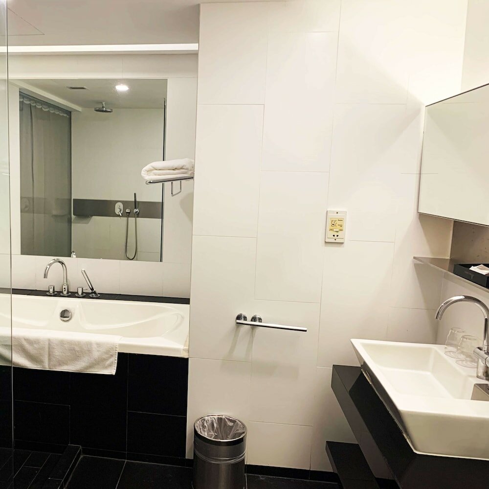 Фото Hotel Maya Kuala Lumpur