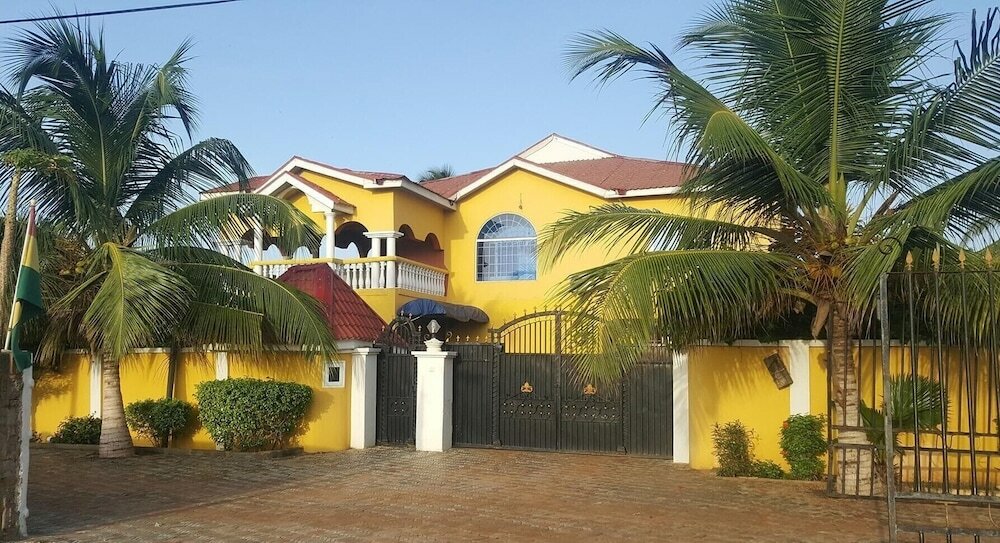 Фото Coconut Pointe Villa & Beach Resort