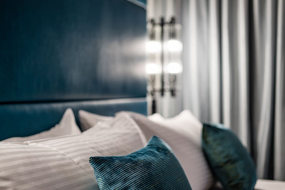 Фото The Dixon Autograph Collection