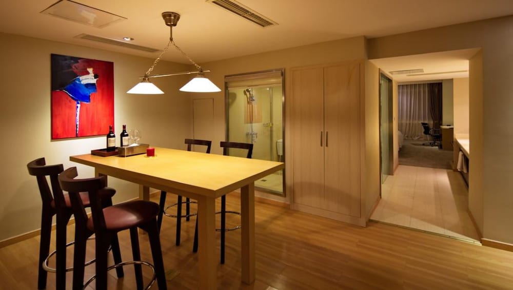 Фото Mareka Origin Hotel