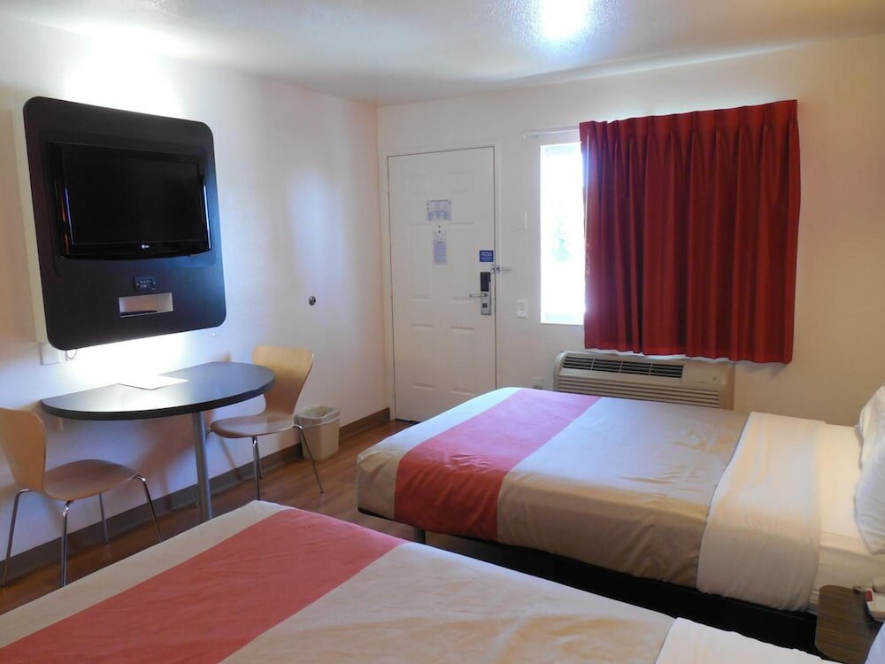 Фото Motel 6 Chula Vista, Ca - San Diego