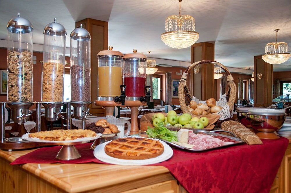 Фото Albergo Monteverde