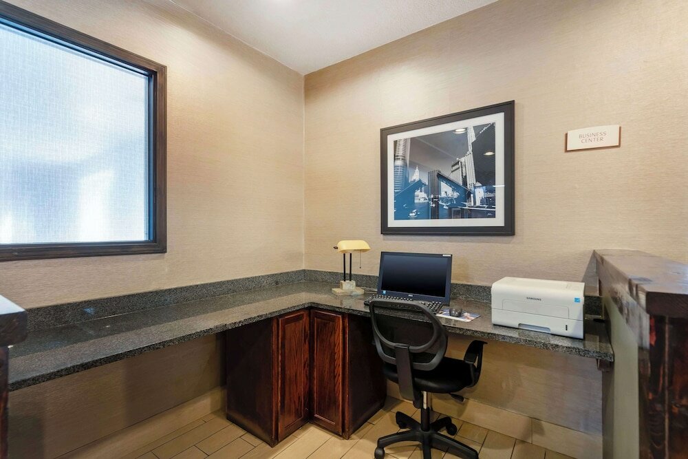 Фото Best Western Des Plaines Inn