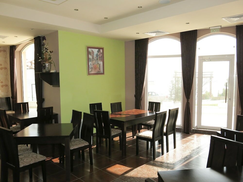 Фото Family Hotel Albizia