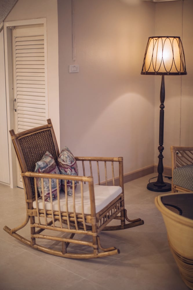 Фото Vera Nidhra - Self check-in after 7pm