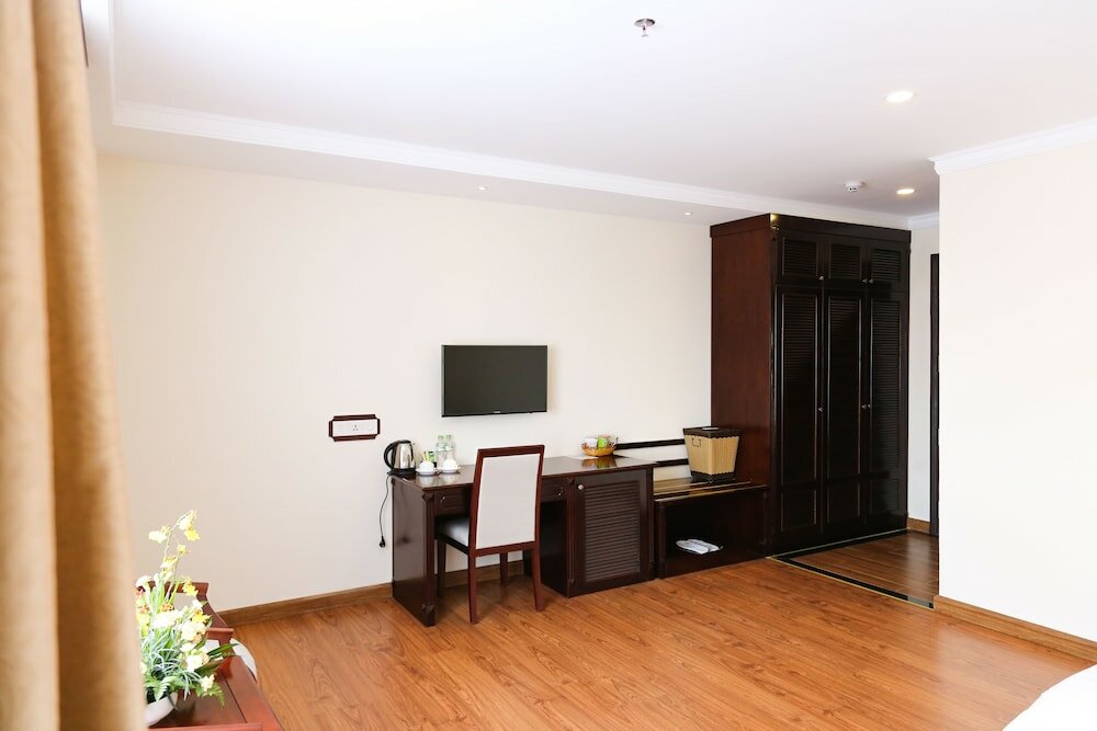 Фото Iris Dalat Hotel