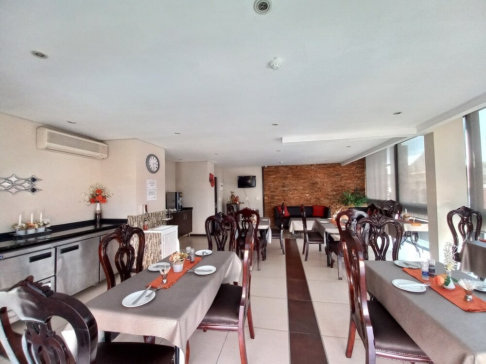 Фото Alcazaba Lodges