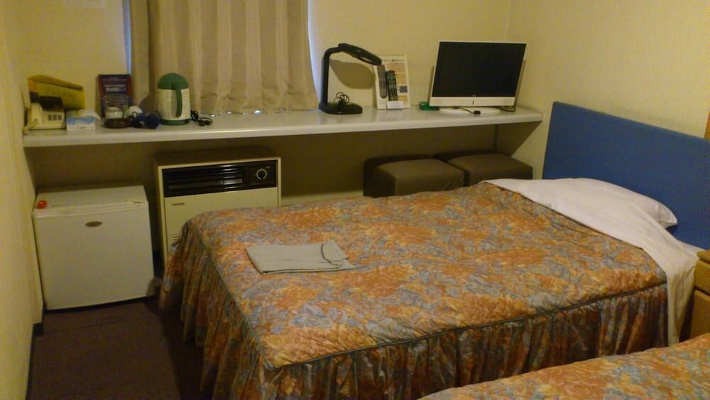 Фото Business Hotel Chateau Est Takamatsu