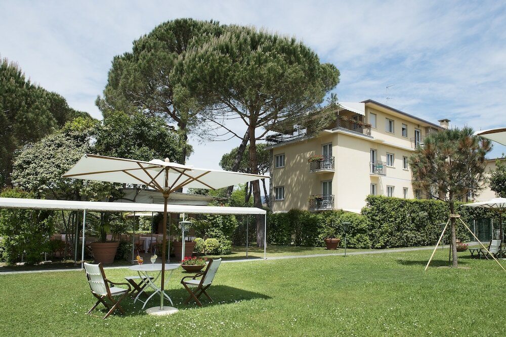 Фото Hermitage Hotel & Resort