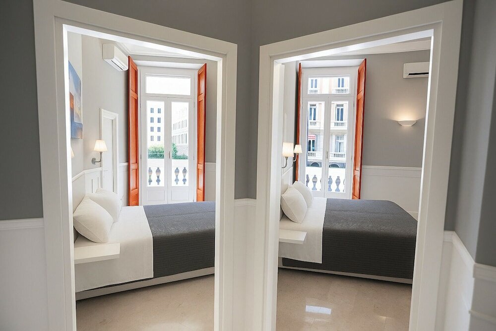 Фото Piazza Bovio 22