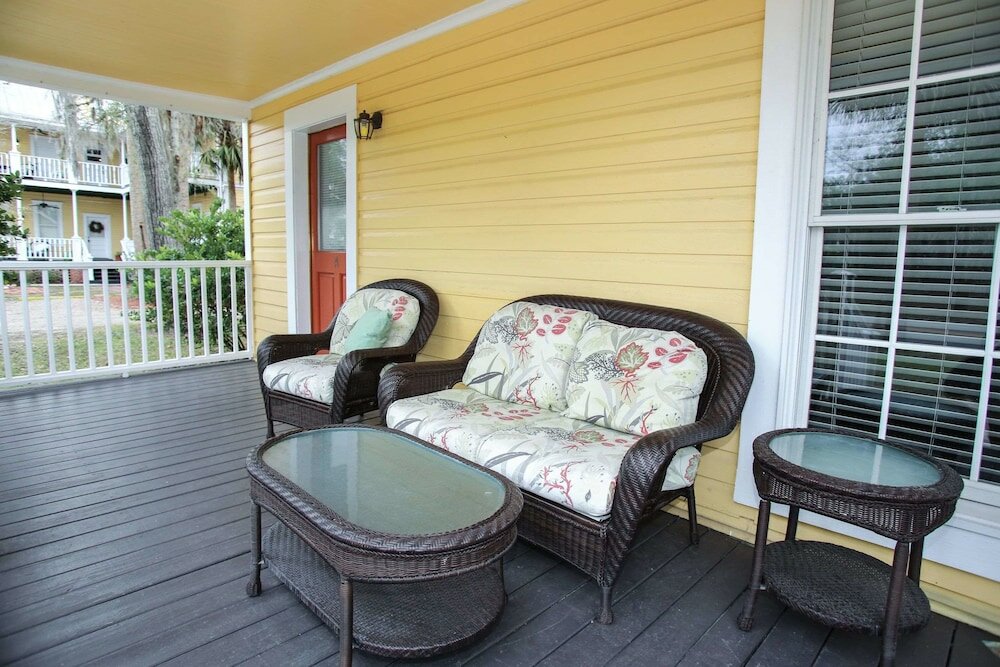 Фото Coombs Inn & Suites