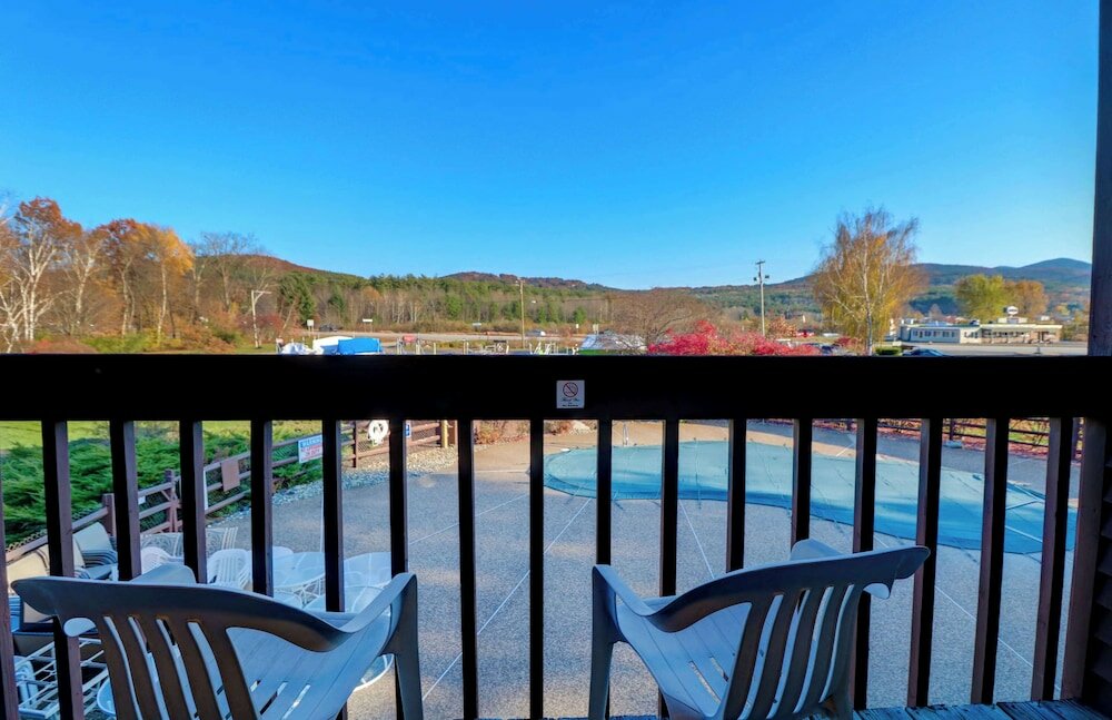 Фото Fireside Inn & Suites Gilford