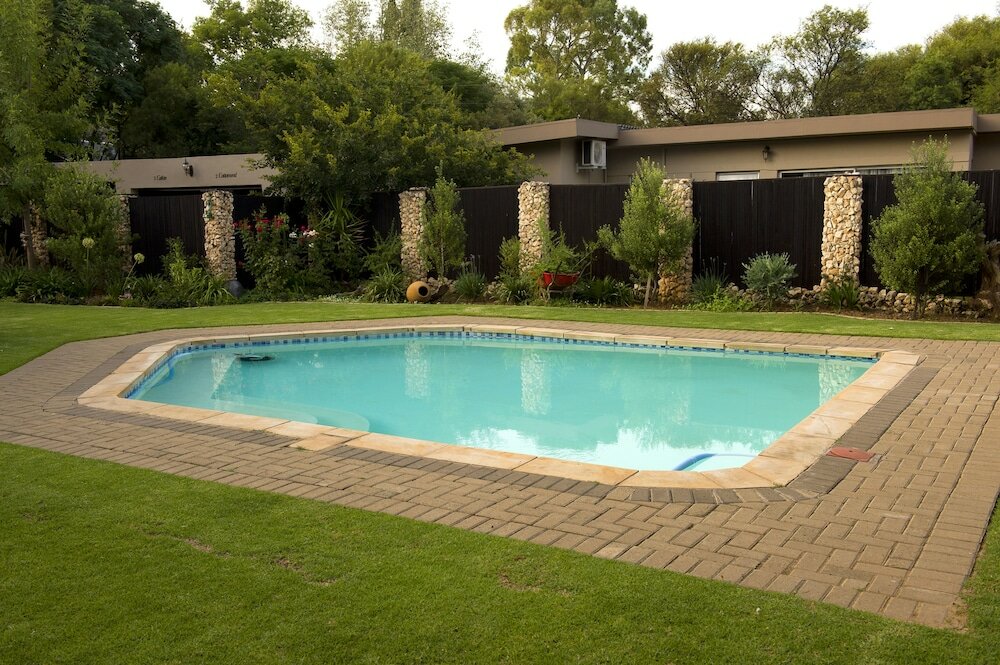 Фото Cottonwood Guesthouse