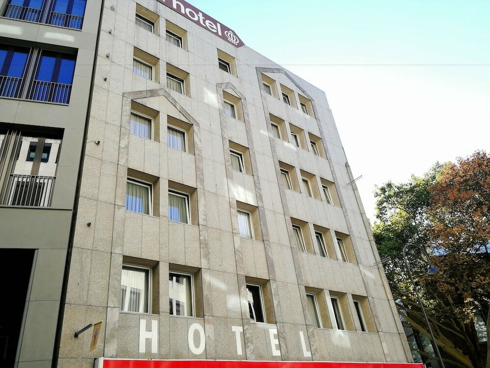 Фото Hotel Königshof The Arthouse