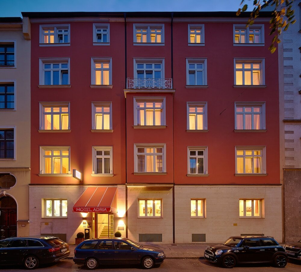 Фото отеля 1