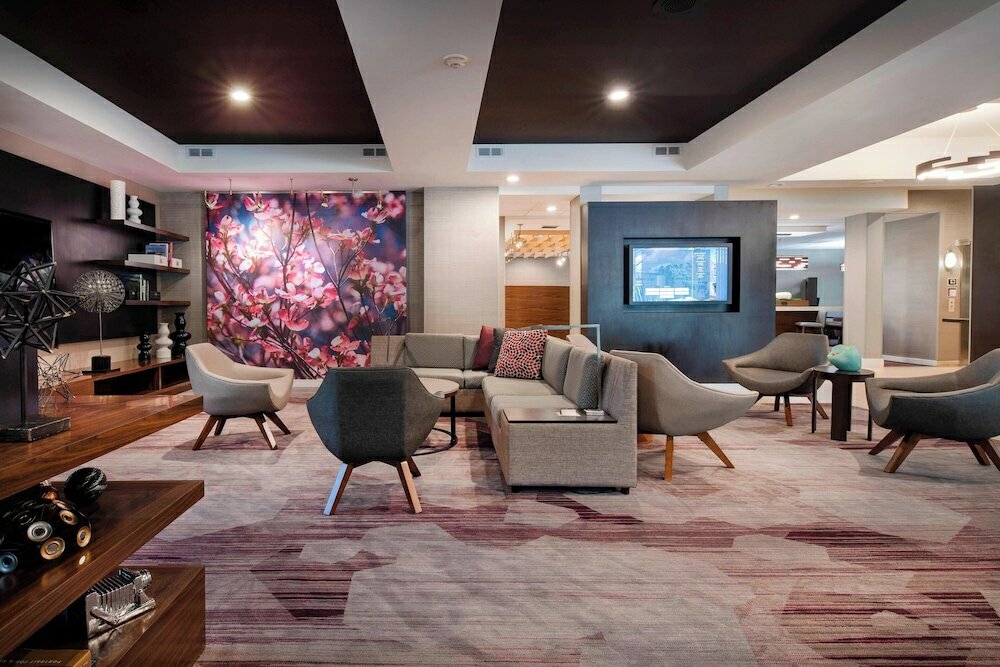 Фото Courtyard by Marriott Raleigh Crabtree Valley