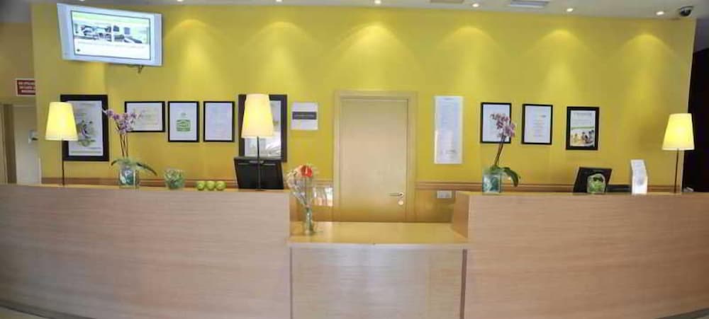 Фото Hotel Campanile Madrid - Alcalá de Henares