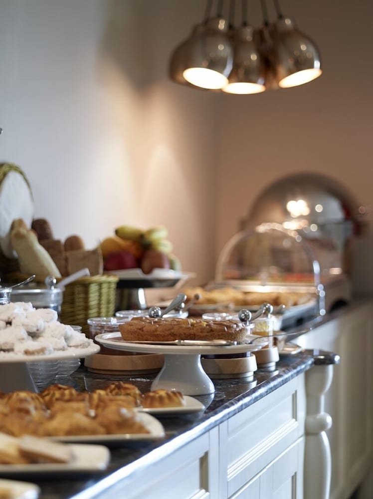 Фото Marpessa Smart Luxury Hotel